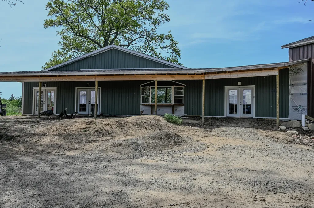 8492 Gibson Avenue Garfield Township MI 48632