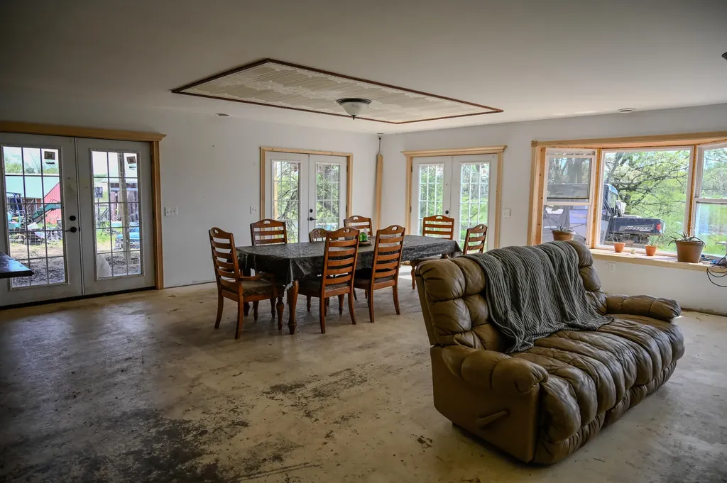 8492 Gibson Avenue Garfield Township MI 48632