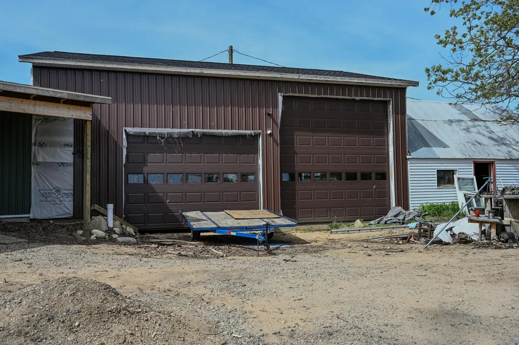 8492 Gibson Avenue Garfield Township MI 48632