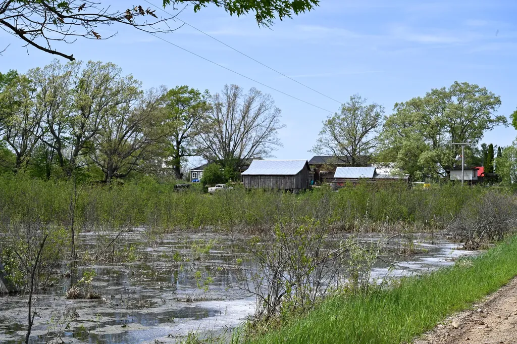 8492 Gibson Avenue Garfield Township MI 48632