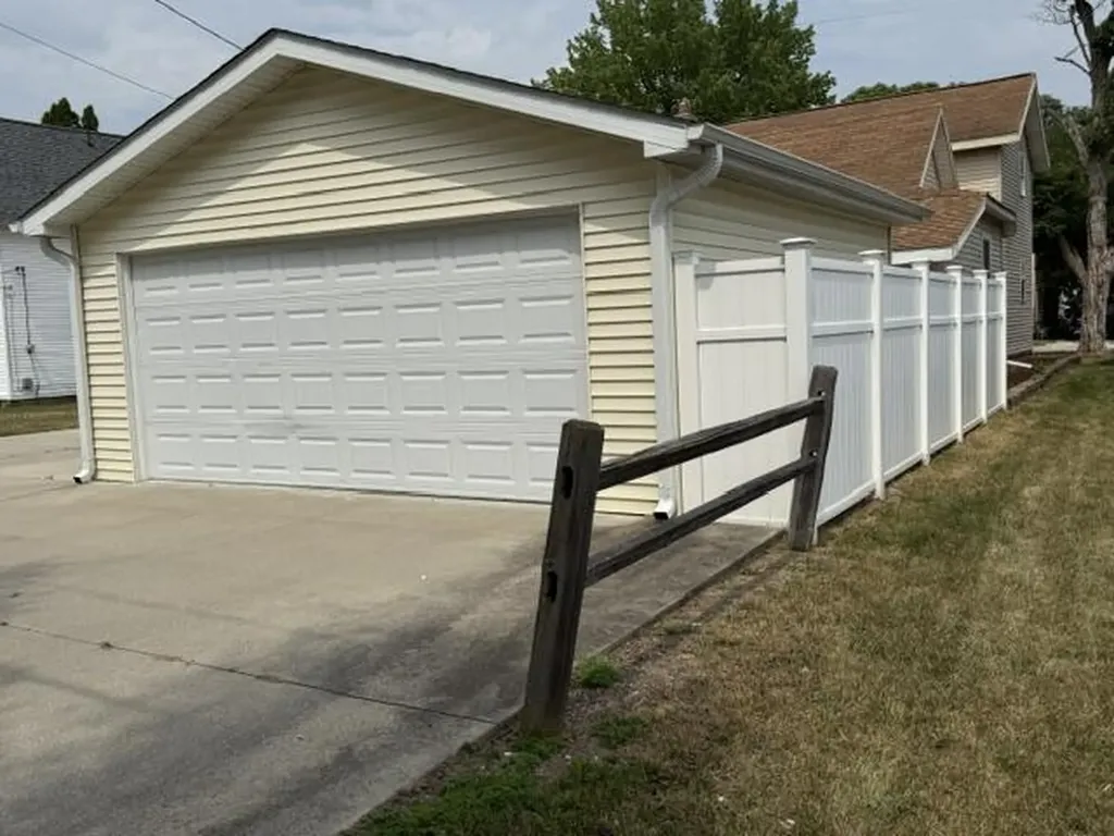 117 N 3rd Avenue Big Rapids City MI 49307