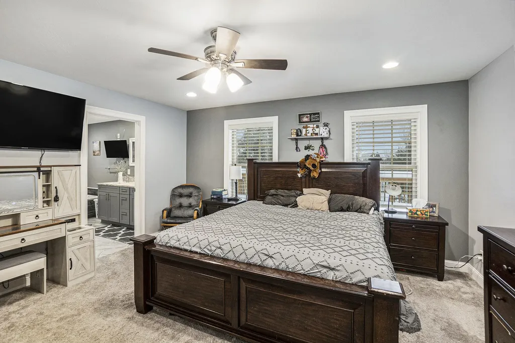 18274 200th Avenue Burdell Township MI 49655