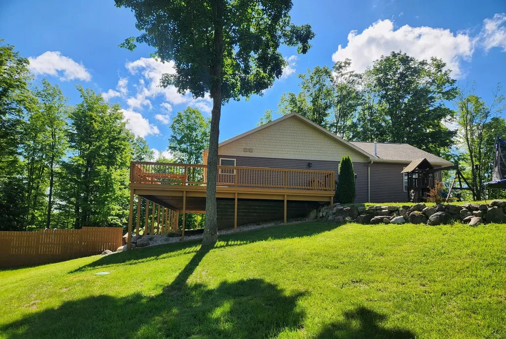18274 200th Avenue Burdell Township MI 49655