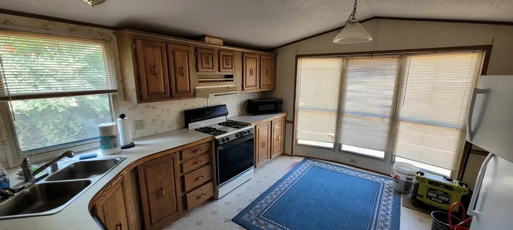 6634 N Woodbridge Road Merrill Township MI 49349