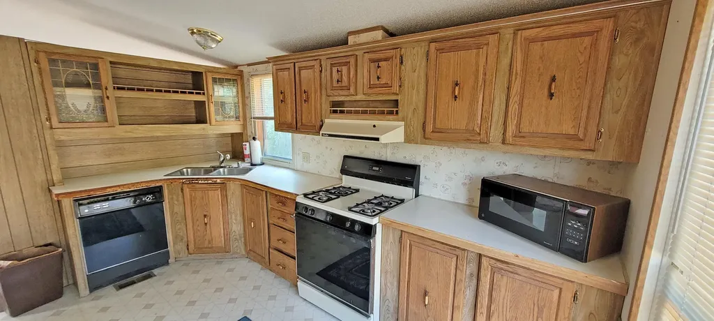 6634 N Woodbridge Road Merrill Township MI 49349