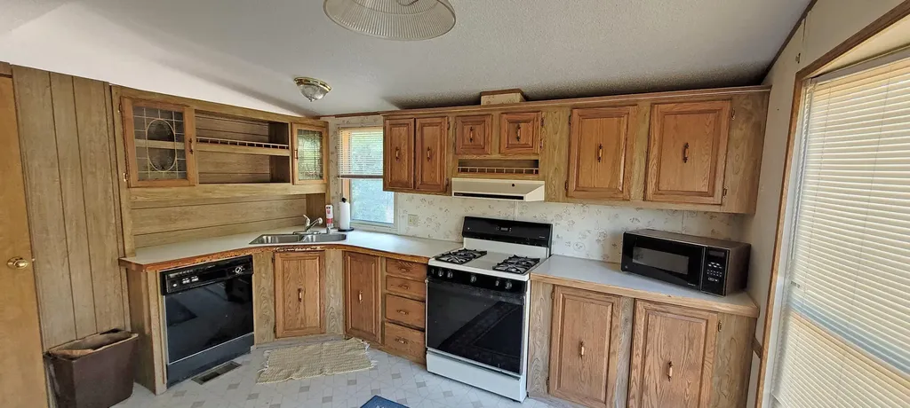 6634 N Woodbridge Road Merrill Township MI 49349