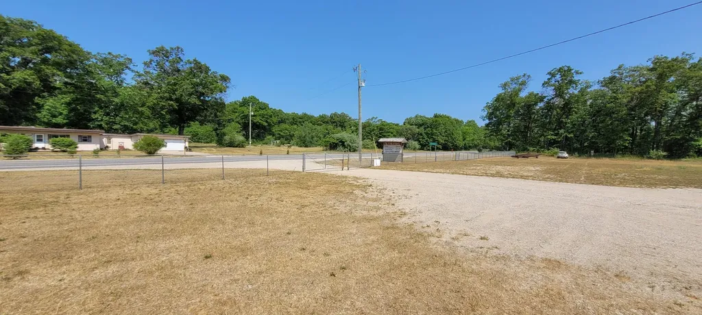 6634 N Woodbridge Road Merrill Township MI 49349