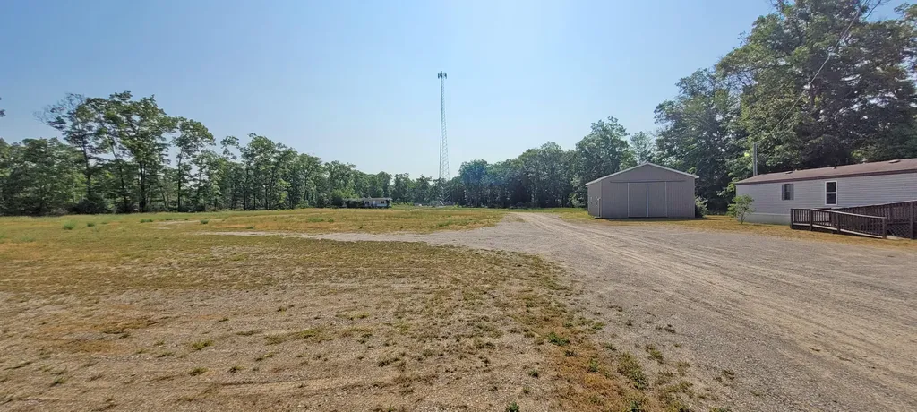 6634 N Woodbridge Road Merrill Township MI 49349