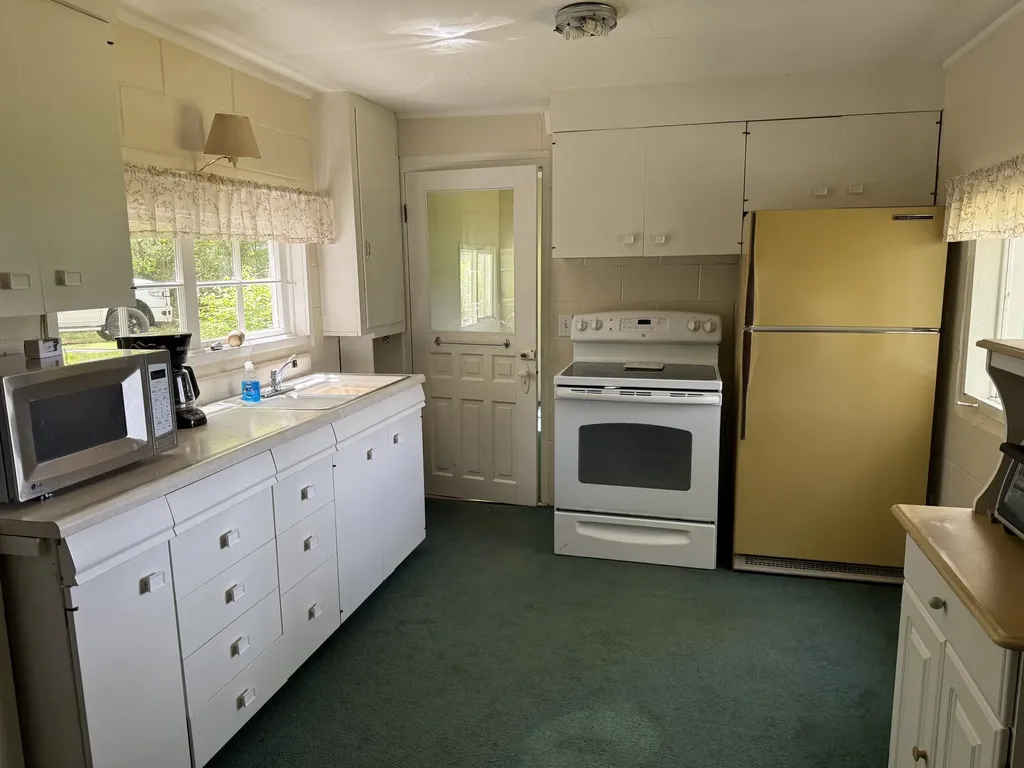 8982 W School Section Lake Drive Morton Township MI 49332