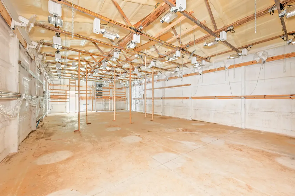 22132 15th Avenue Fork Township MI 49679