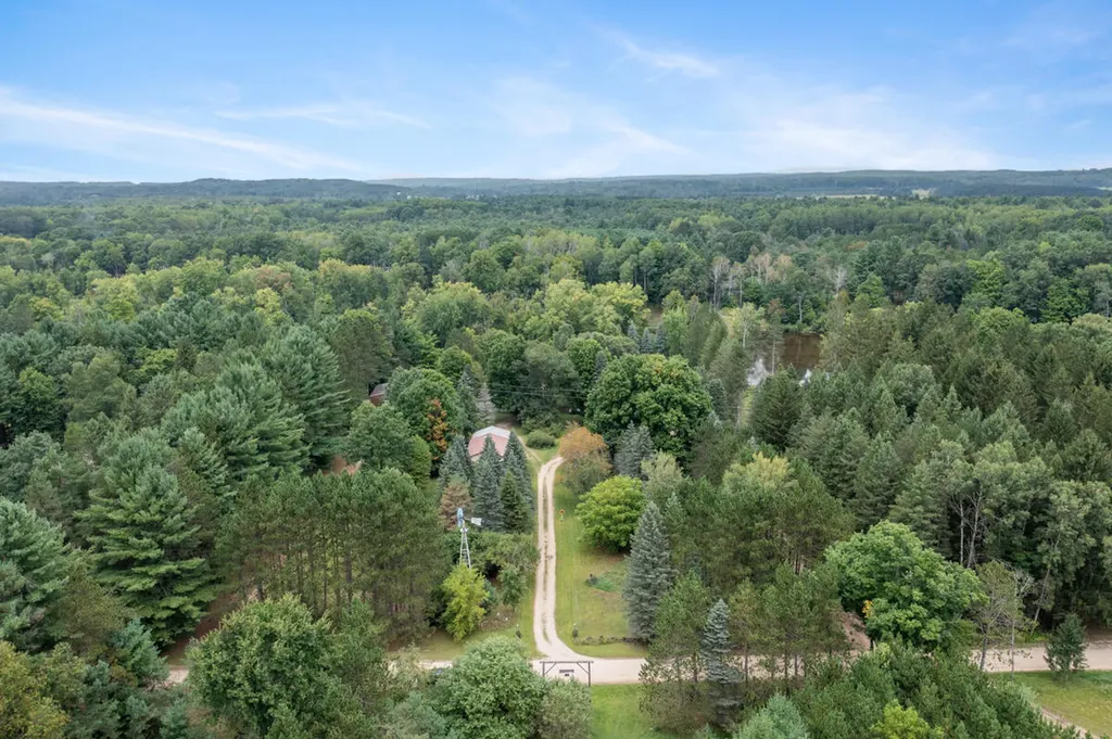 15070 Rapids Drive Hersey Township MI 49639
