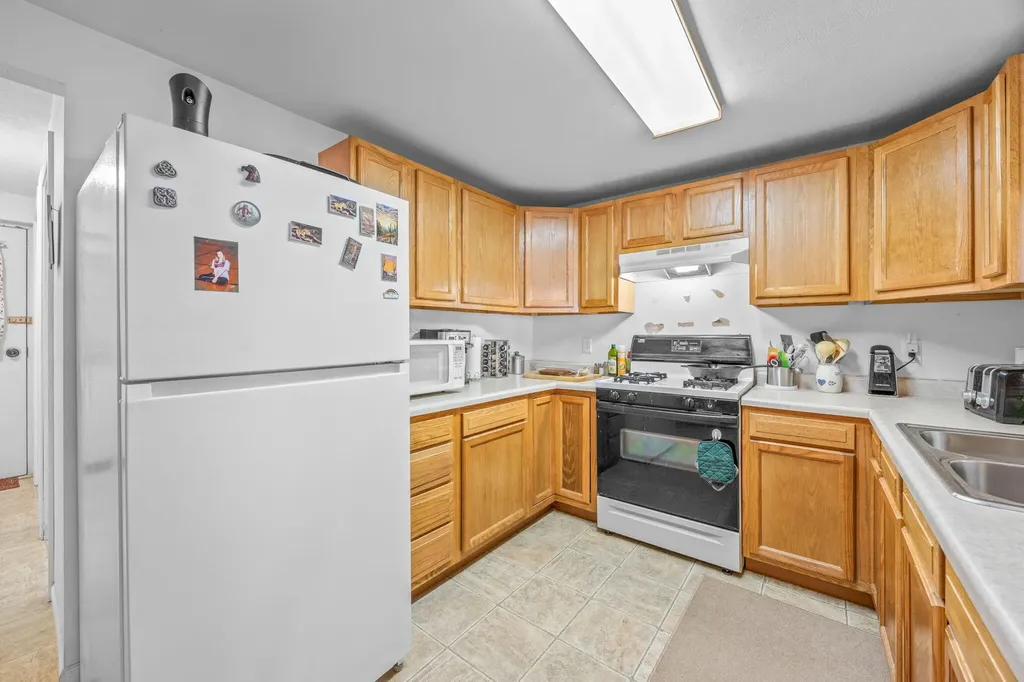 9577 Shore Drive Morton Township MI 49332