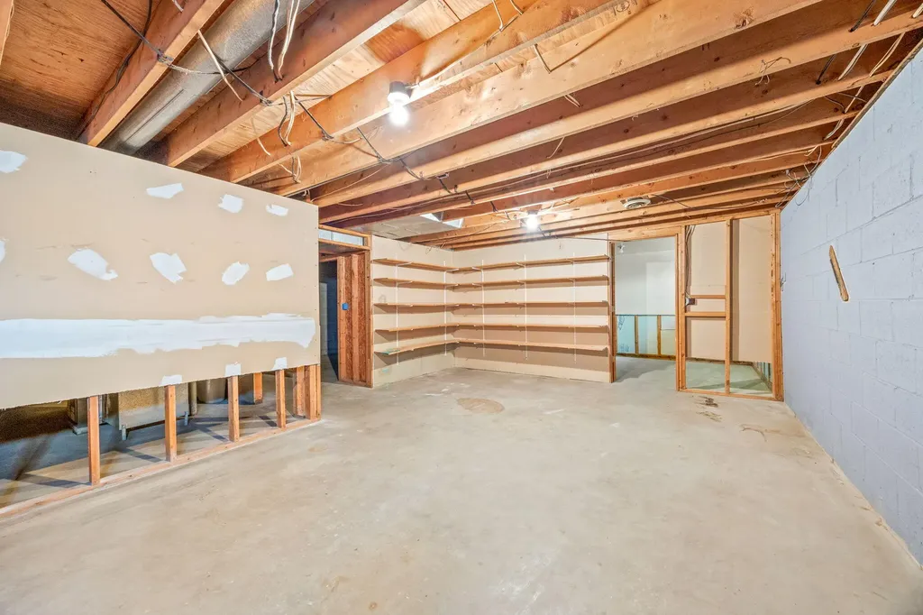 9577 Shore Drive Morton Township MI 49332