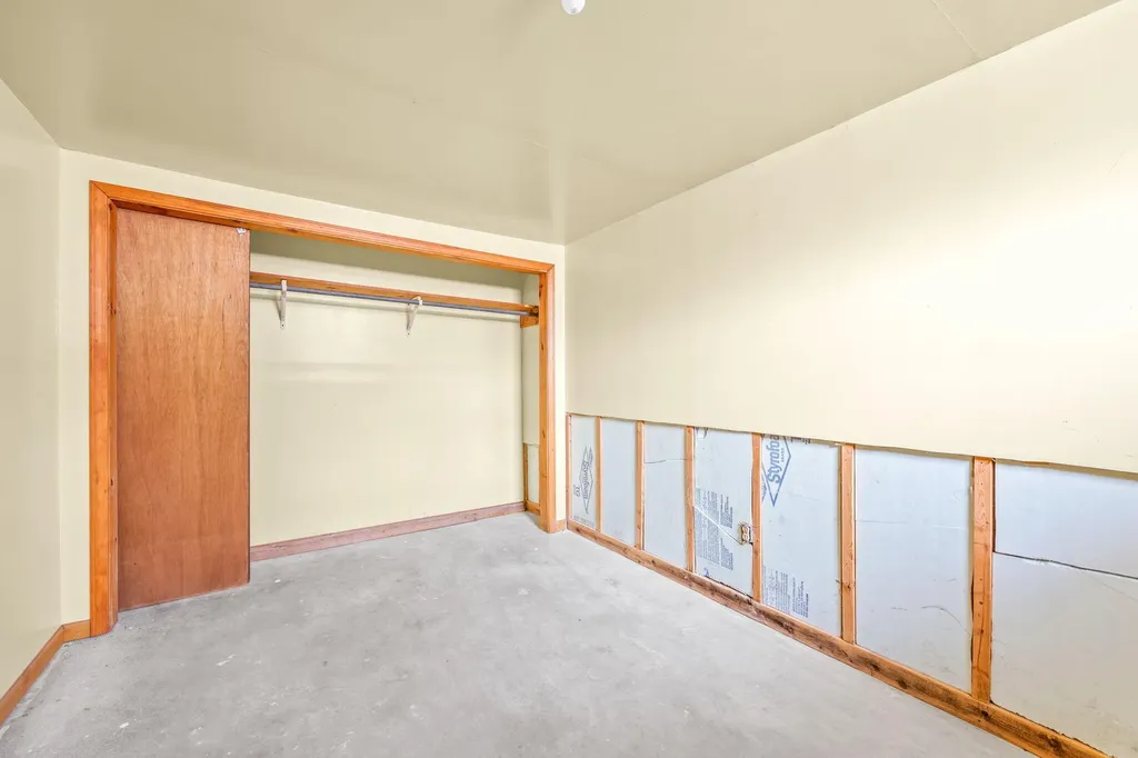 9577 Shore Drive Morton Township MI 49332