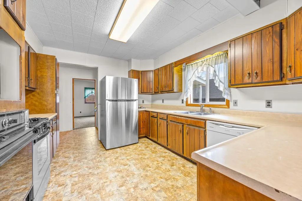 9577 Shore Drive Morton Township MI 49332