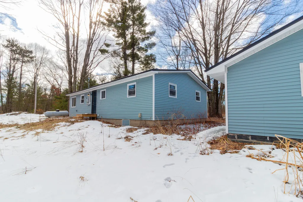 9848 90th Avenue Morton Township MI 49332