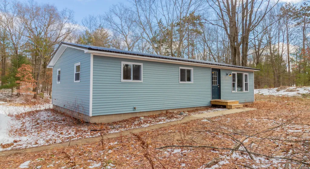 9848 90th Avenue Morton Township MI 49332