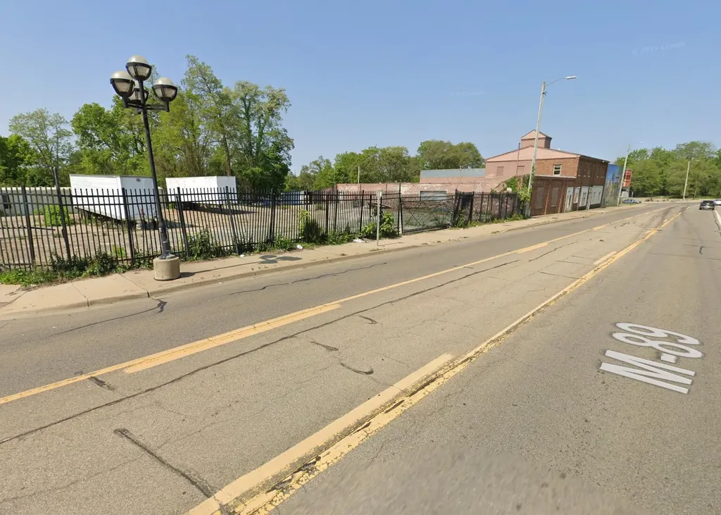 551 W Michigan Avenue Battle Creek City MI 49037