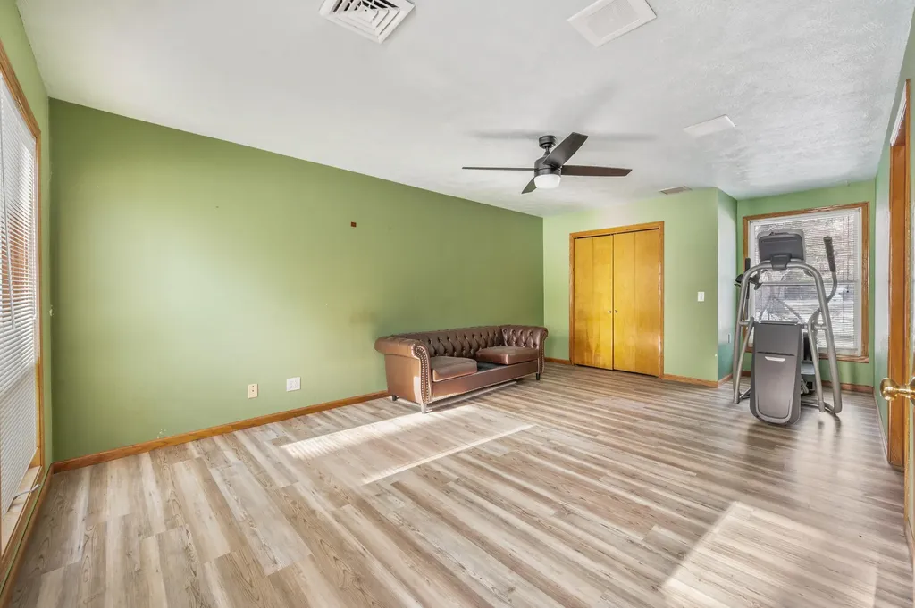 19055 12 Mile Road Mecosta Township MI 49307