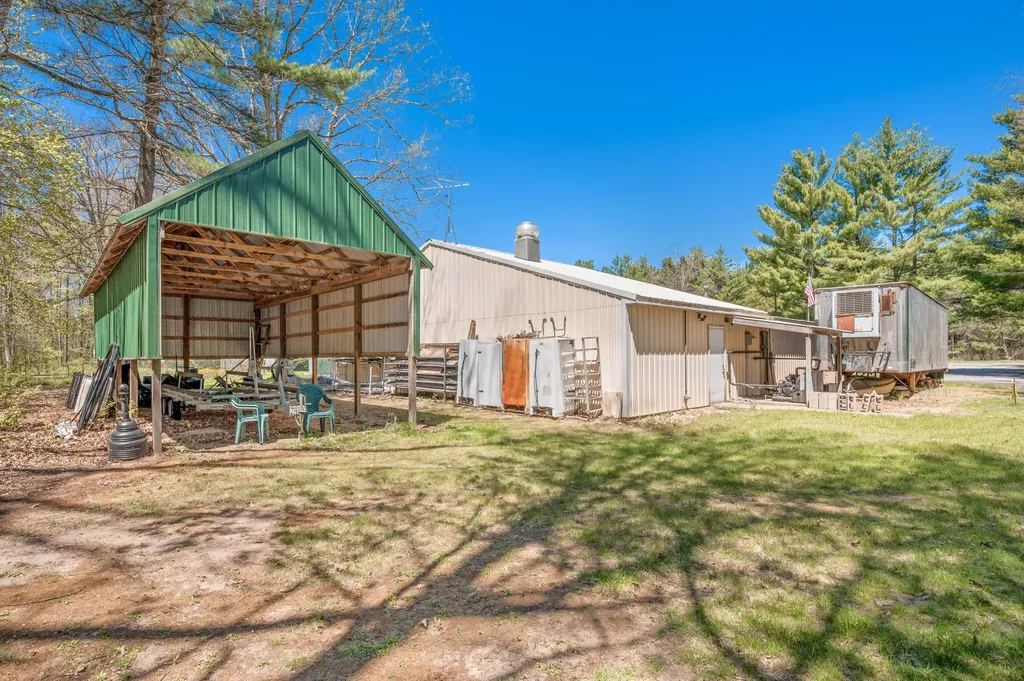 19055 12 Mile Road Mecosta Township MI 49307
