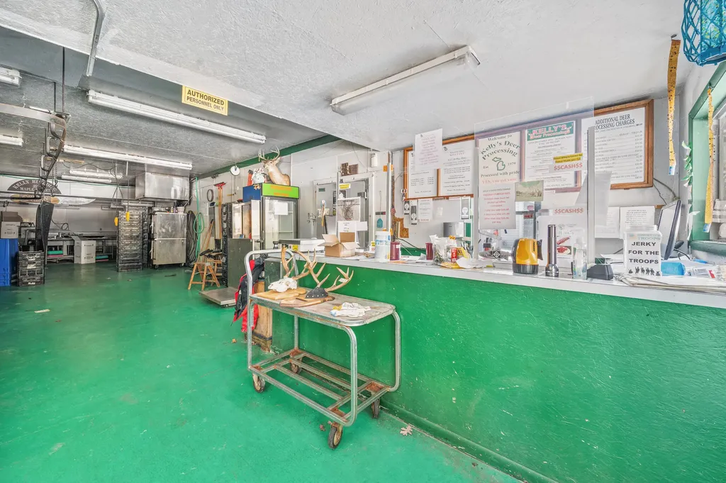 19055 12 Mile Road Mecosta Township MI 49307