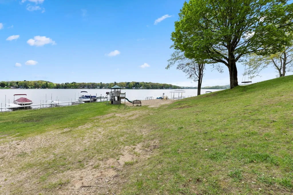 10845 Percy Lane Morton Township MI 49332
