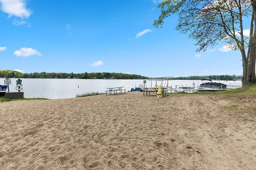 10845 Percy Lane Morton Township MI 49332