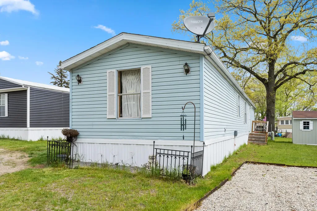 10845 Percy Lane Morton Township MI 49332