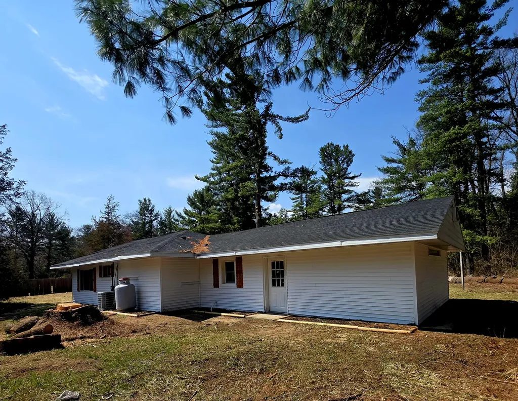 3696 S Locust Avenue Big Prairie Township MI 49337