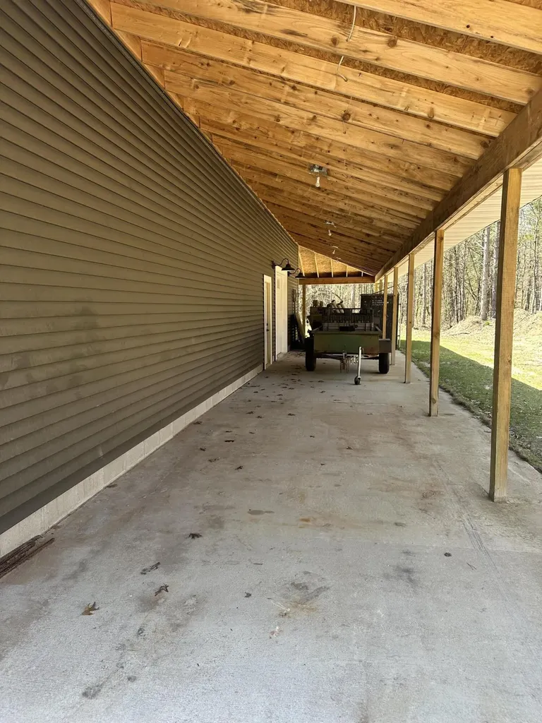 604 W Beaver Road Lilley Township MI 49309