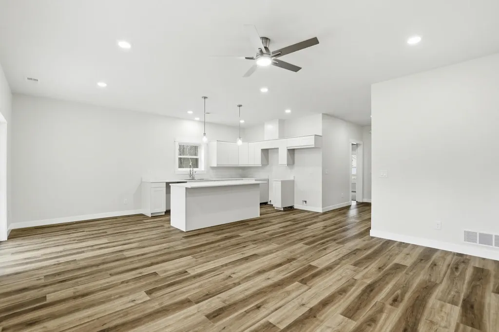9215 Edgewater Drive Morton Township MI 49346