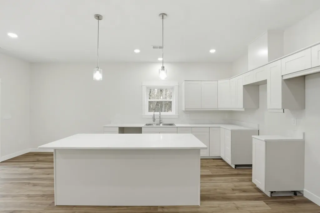 9215 Edgewater Drive Morton Township MI 49346