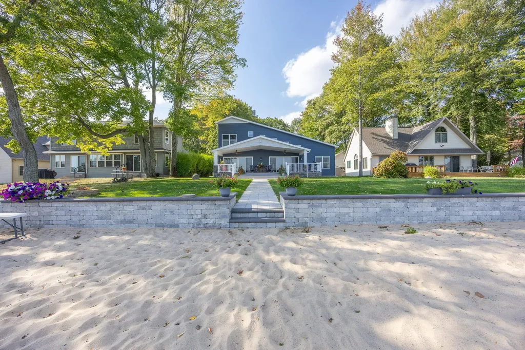 10849 1st Street Morton Township MI 49346