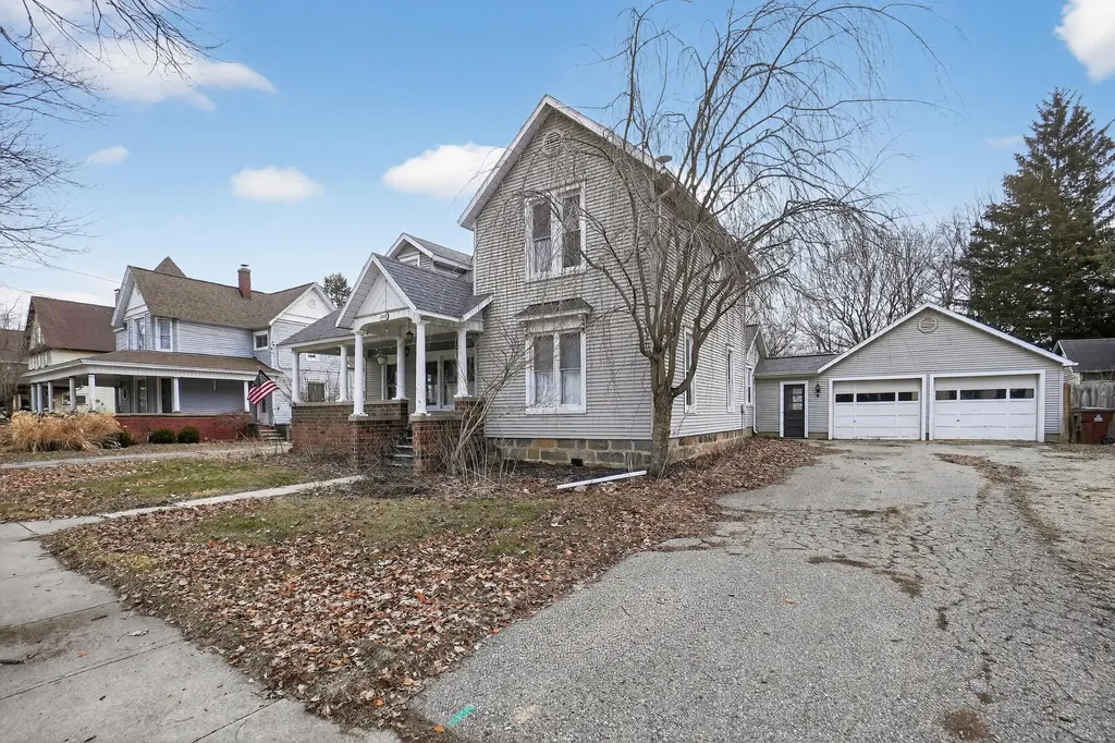 229 S Jeffery Street Ithaca City MI 48847