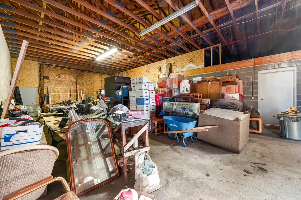 18470 195th Avenue Green Charter Township MI 49307
