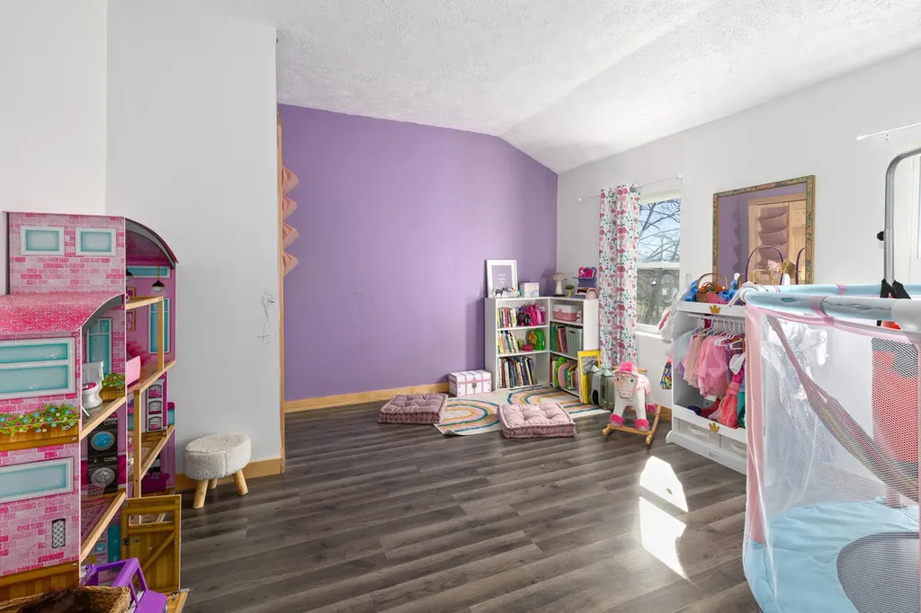 101 River Court St. Louis City MI 48880