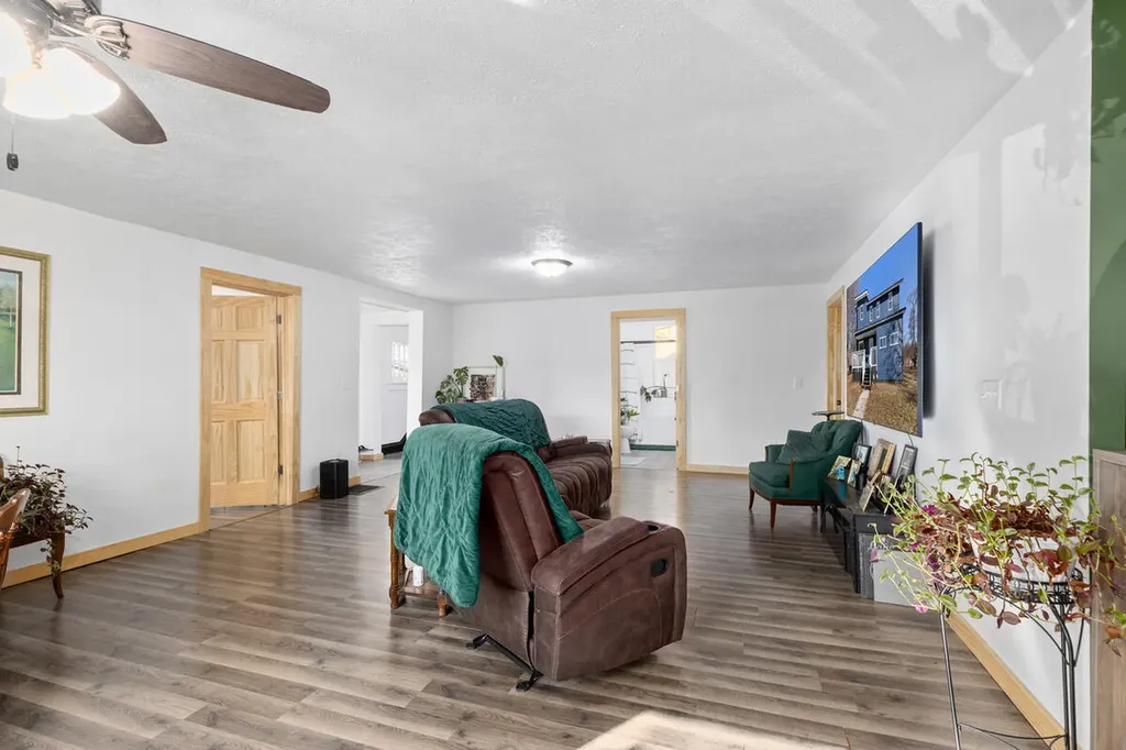 101 River Court St. Louis City MI 48880