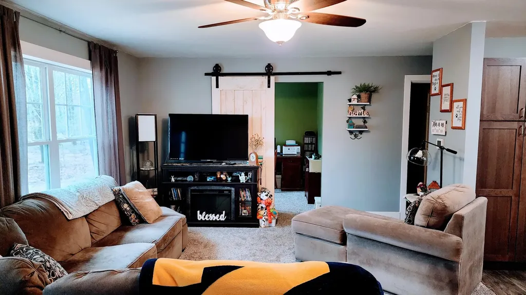 6076 Cedar Trace Morton Township MI 49346