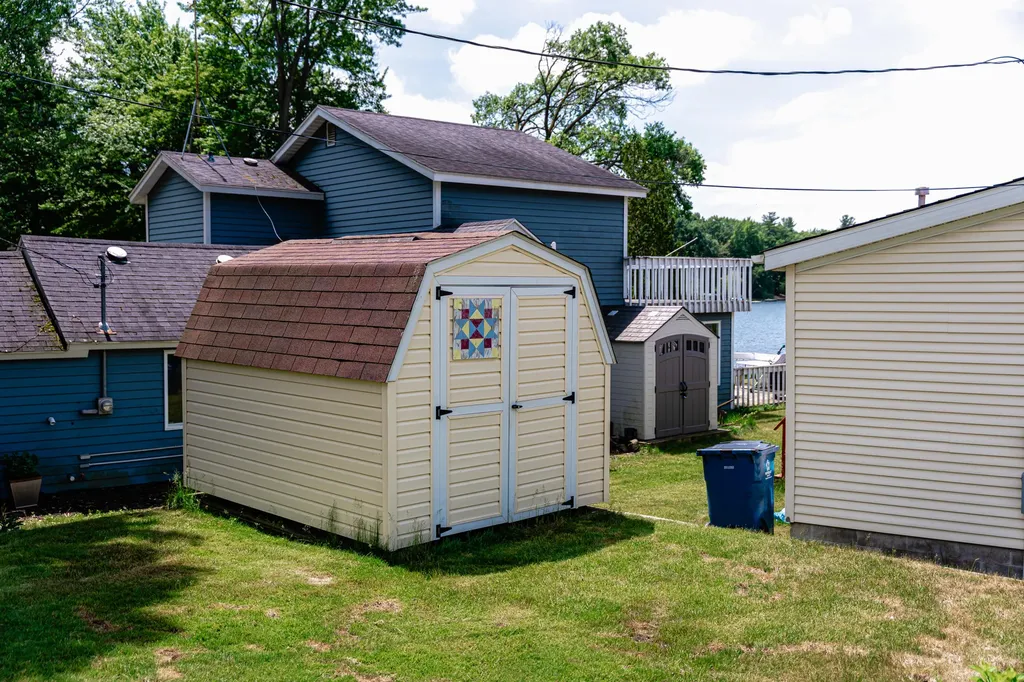 12515 S Rosemary Avenue Ashland Township MI 49327