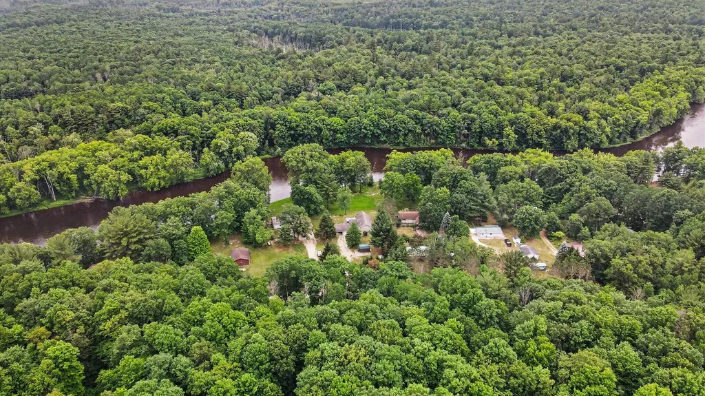 17065 Old Logging Road Green Charter Township MI 49639