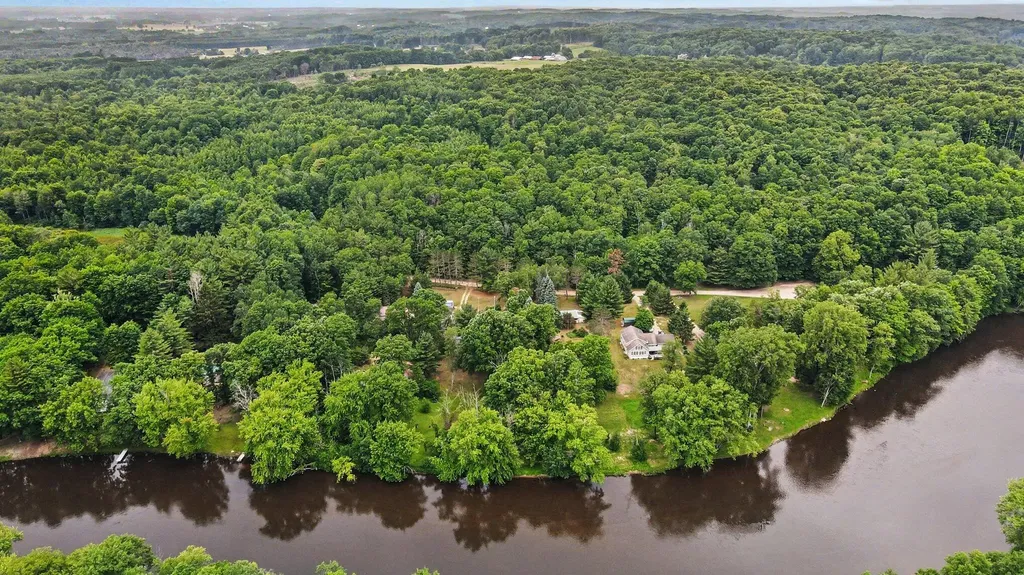 17065 Old Logging Road Green Charter Township MI 49639
