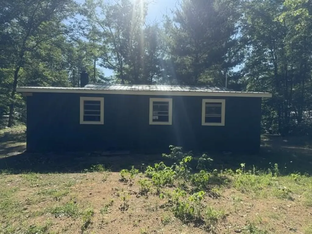 8966 N 26th Avenue Merrill Township MI 49309
