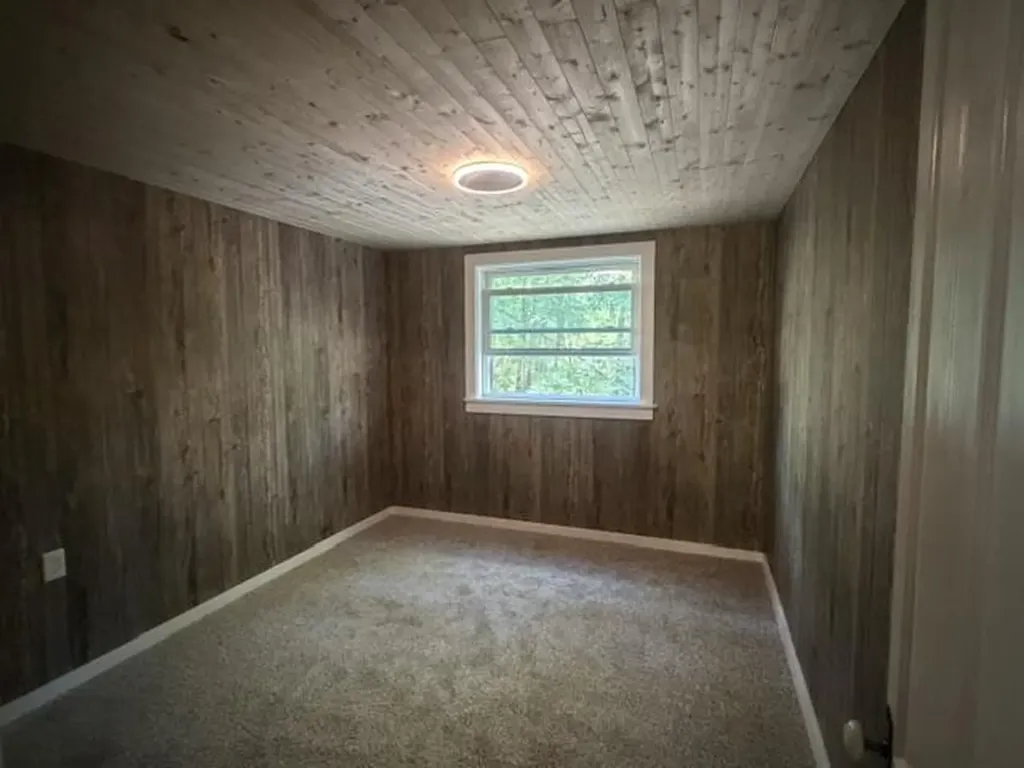 8966 N 26th Avenue Merrill Township MI 49309