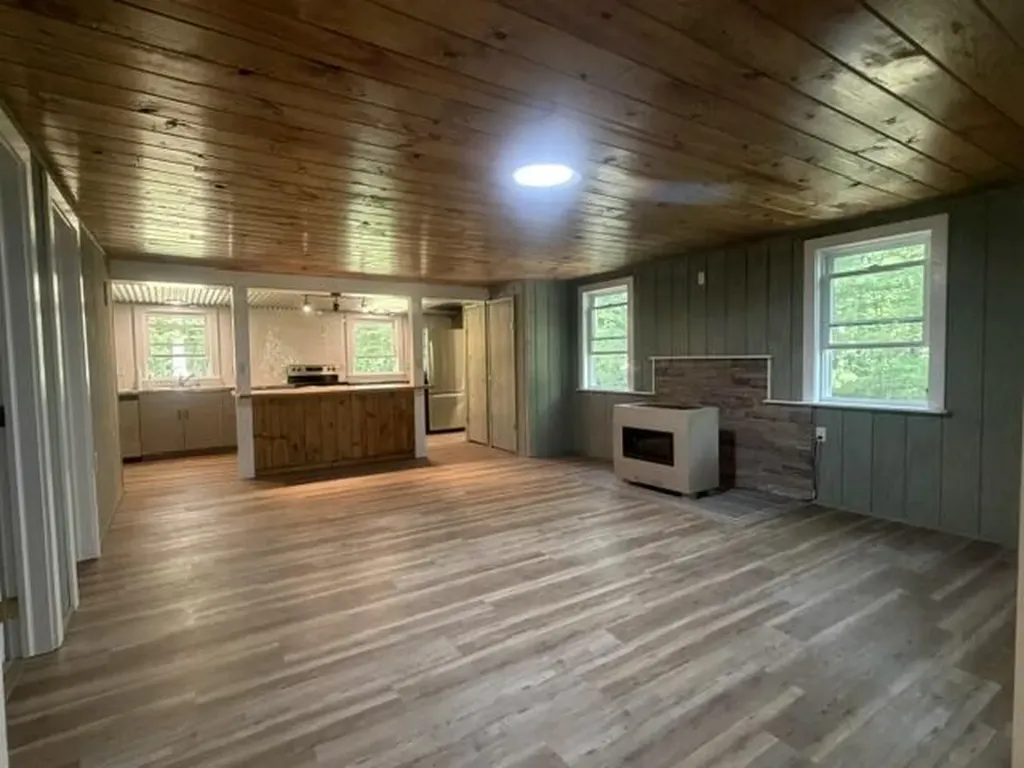 8966 N 26th Avenue Merrill Township MI 49309
