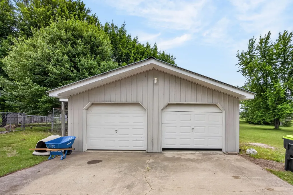 6178 Meredith Grade Road Franklin Township MI 48625