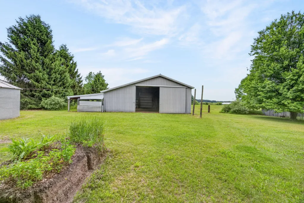 6178 Meredith Grade Road Franklin Township MI 48625