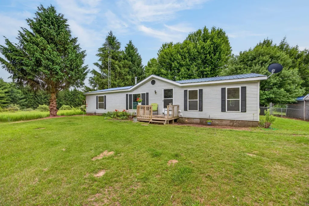 6178 Meredith Grade Road Franklin Township MI 48625