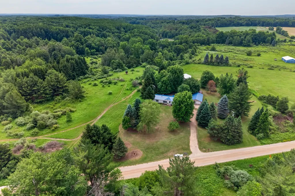 6178 Meredith Grade Road Franklin Township MI 48625