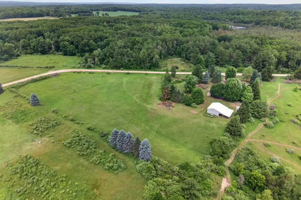 6178 Meredith Grade Road Franklin Township MI 48625