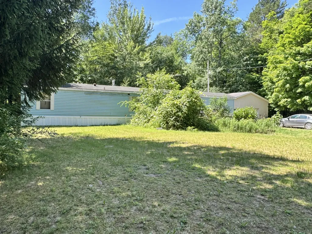 15075 Pierce Road Austin Township MI 49346